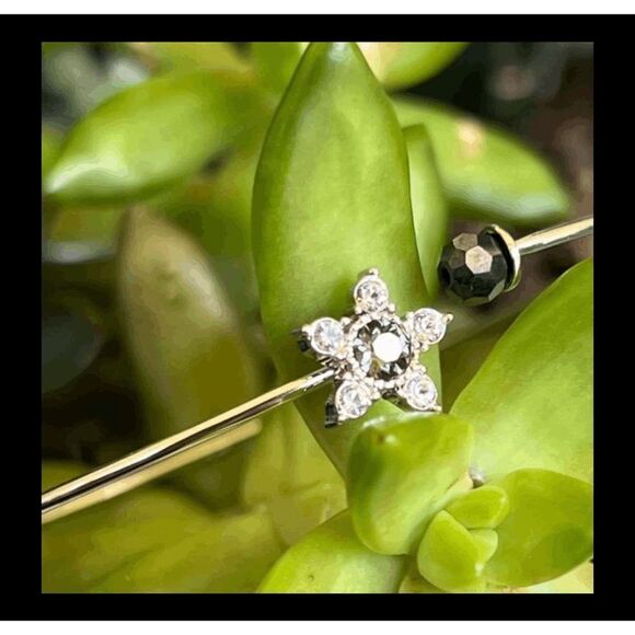 Ice Blossom Bracelet Swarovski Crystals Statement Bracelet - Picture 11 of 11